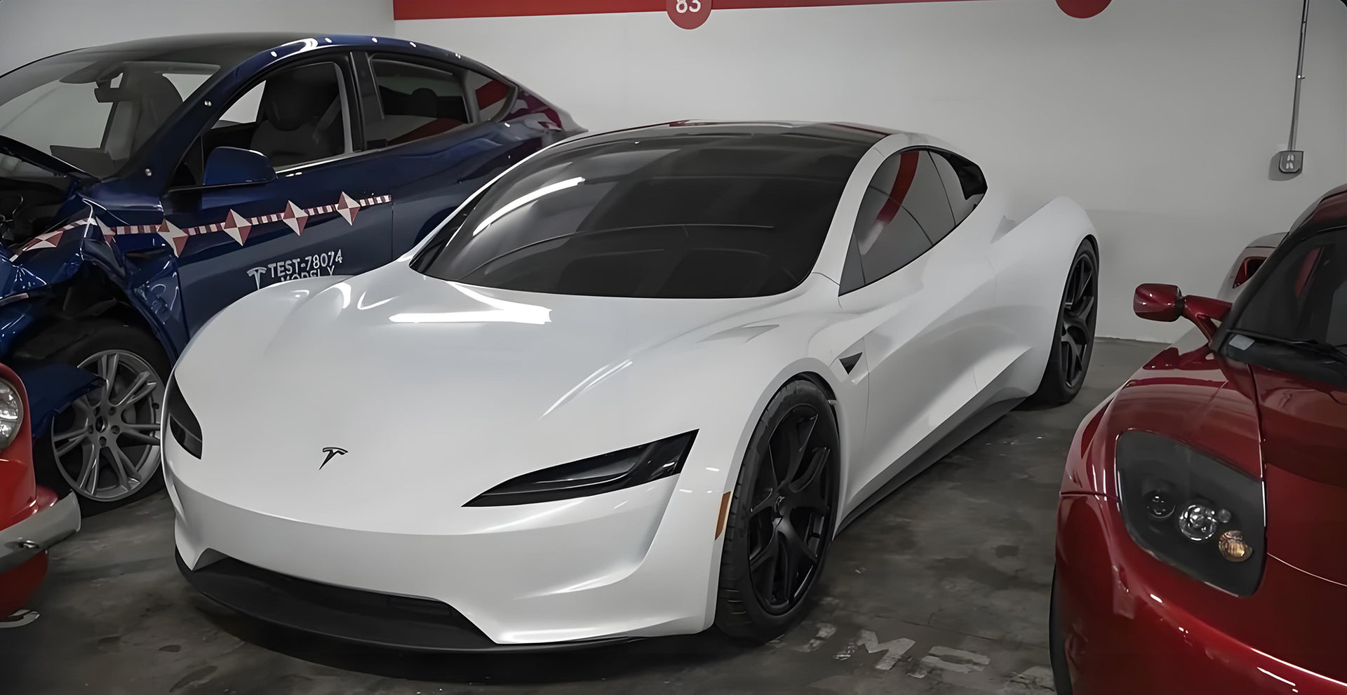 Tesla's New Roadster Real Photos Exposed: Potentially Equipped with Rocket Technology