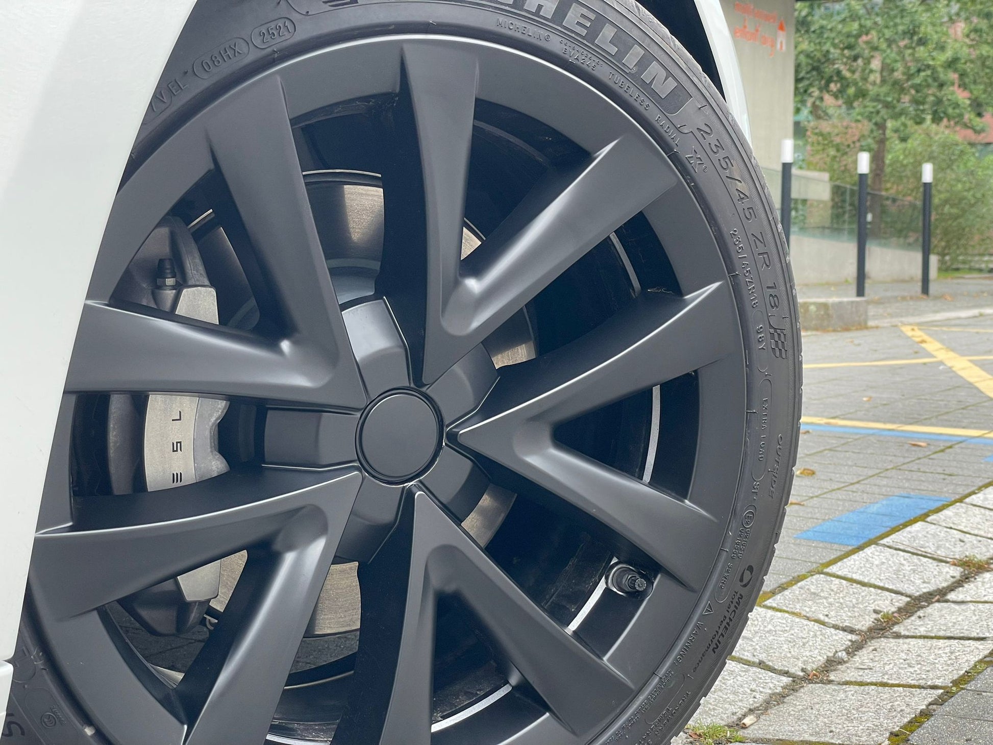 Tesla Model 3 : Enjoliveurs de roues Pentagram Aero - Plugear