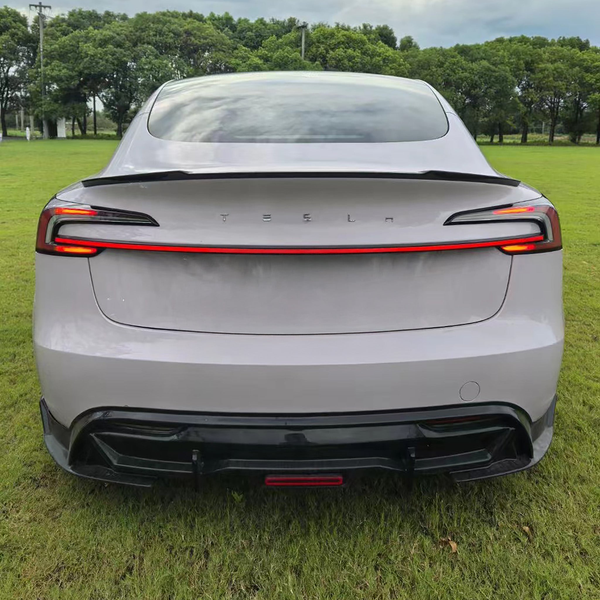 Dynamic Full-Width LED Knight Rider Taillight for Tesla 2024+ Model 3 Highland