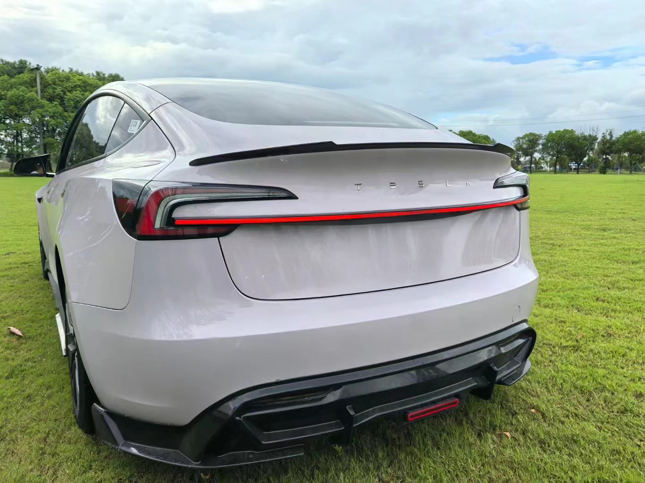 Dynamic Full-Width LED Knight Rider Taillight for Tesla 2024+ Model 3 Highland