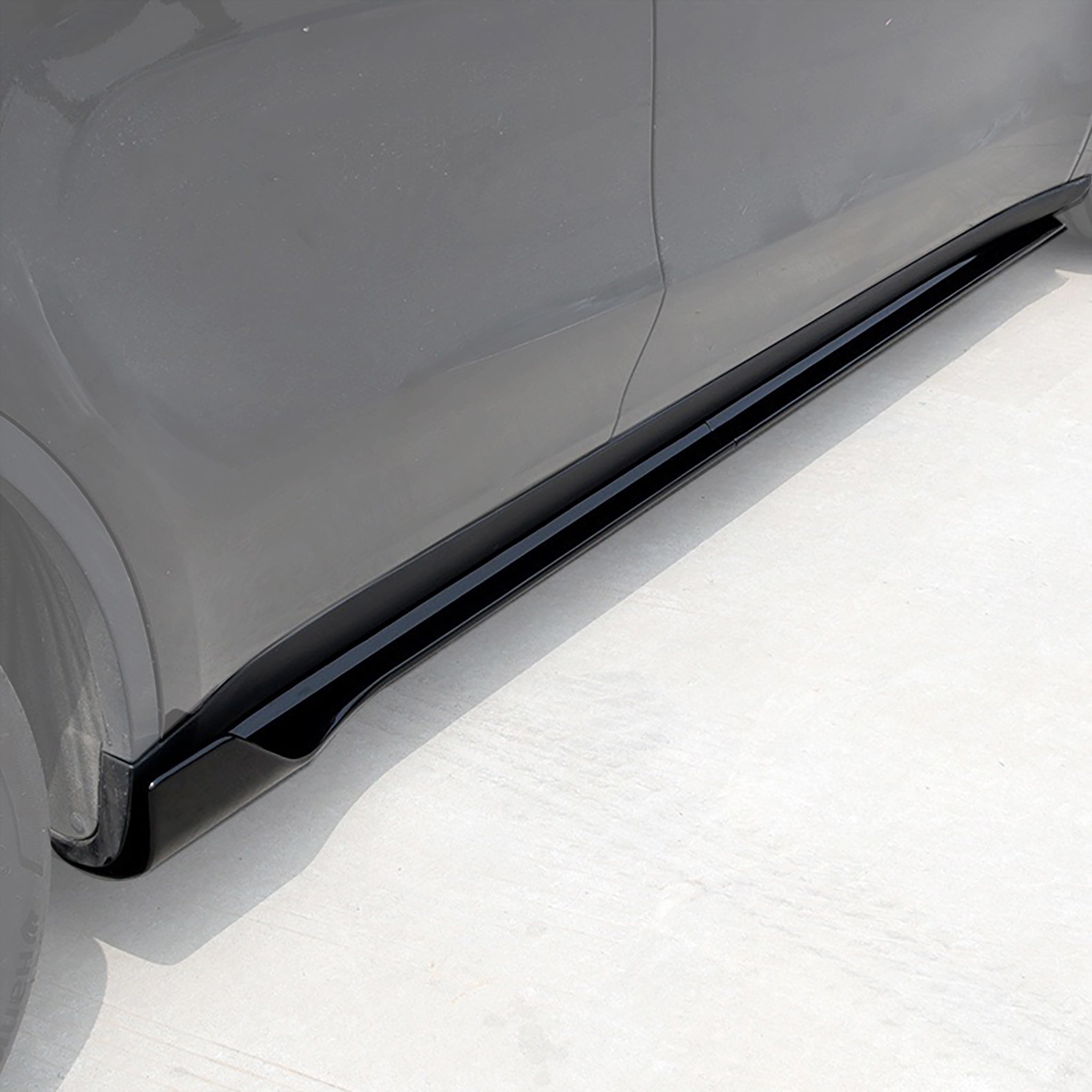 Sporty ABS Plastic Side Skirts for Tesla Model Y (2020+)