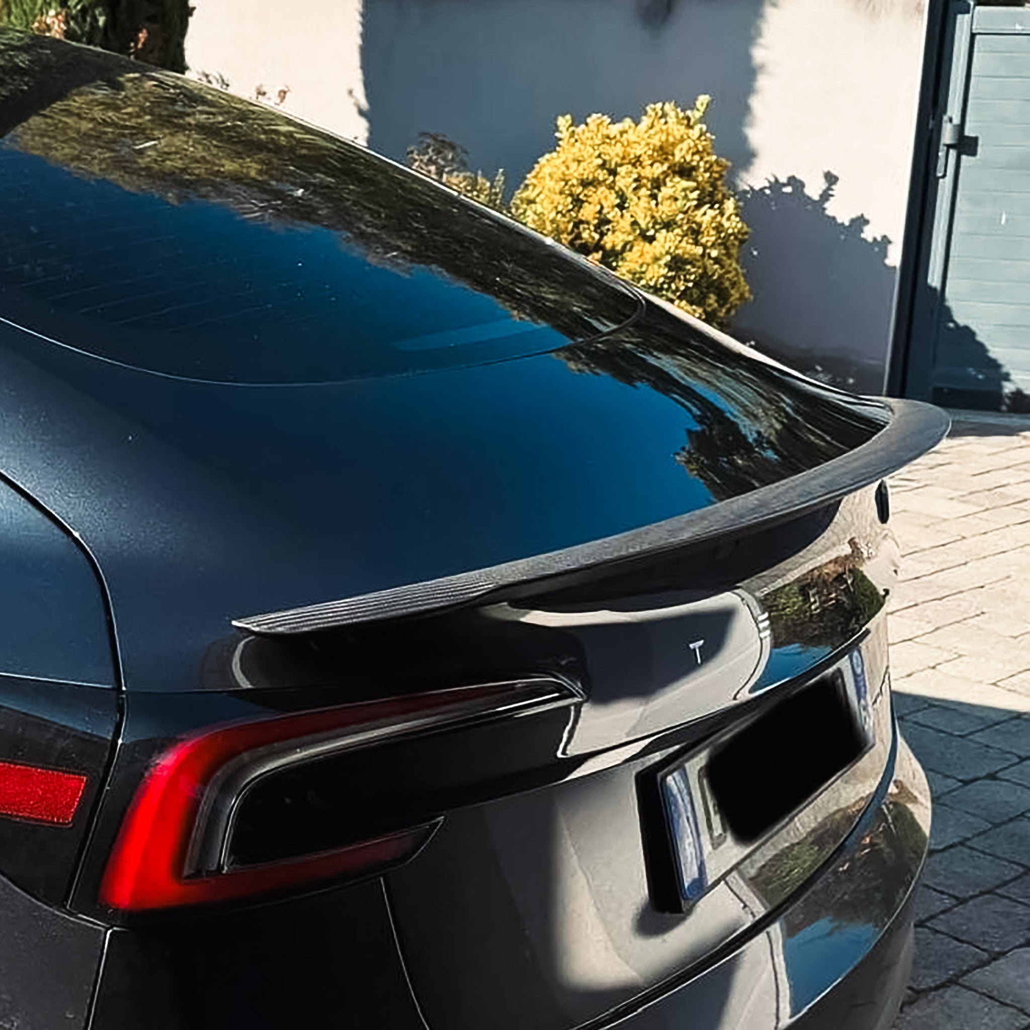 2024 Tesla Model 3 Real Carbon Fiber Spoiler - Enhance Performance & Aerodynamics