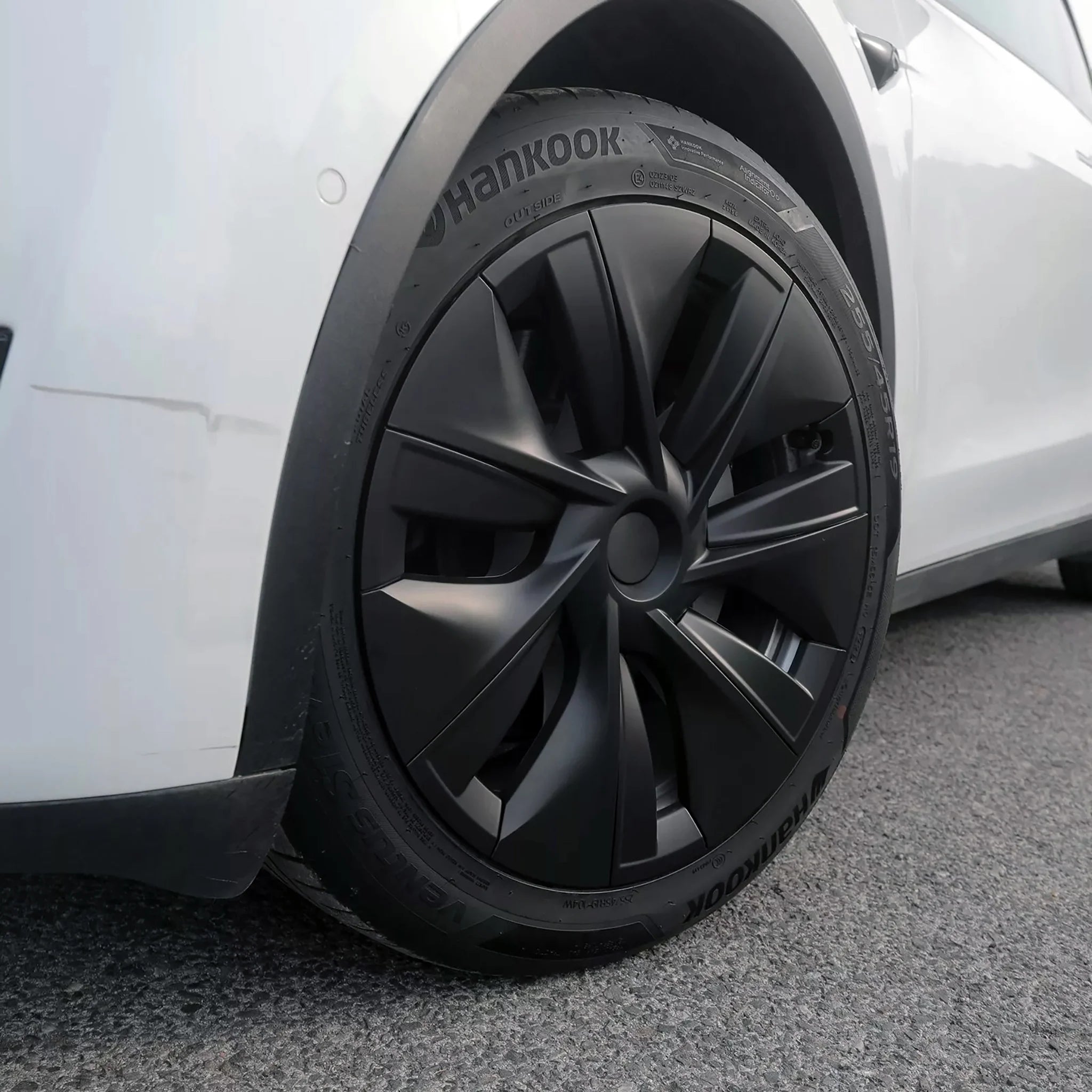 Tesla Model Y 19 Inch Gemini Wheel Covers All Black